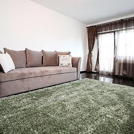 Bliss Residence - Boulevard Bukares Bagian luar foto